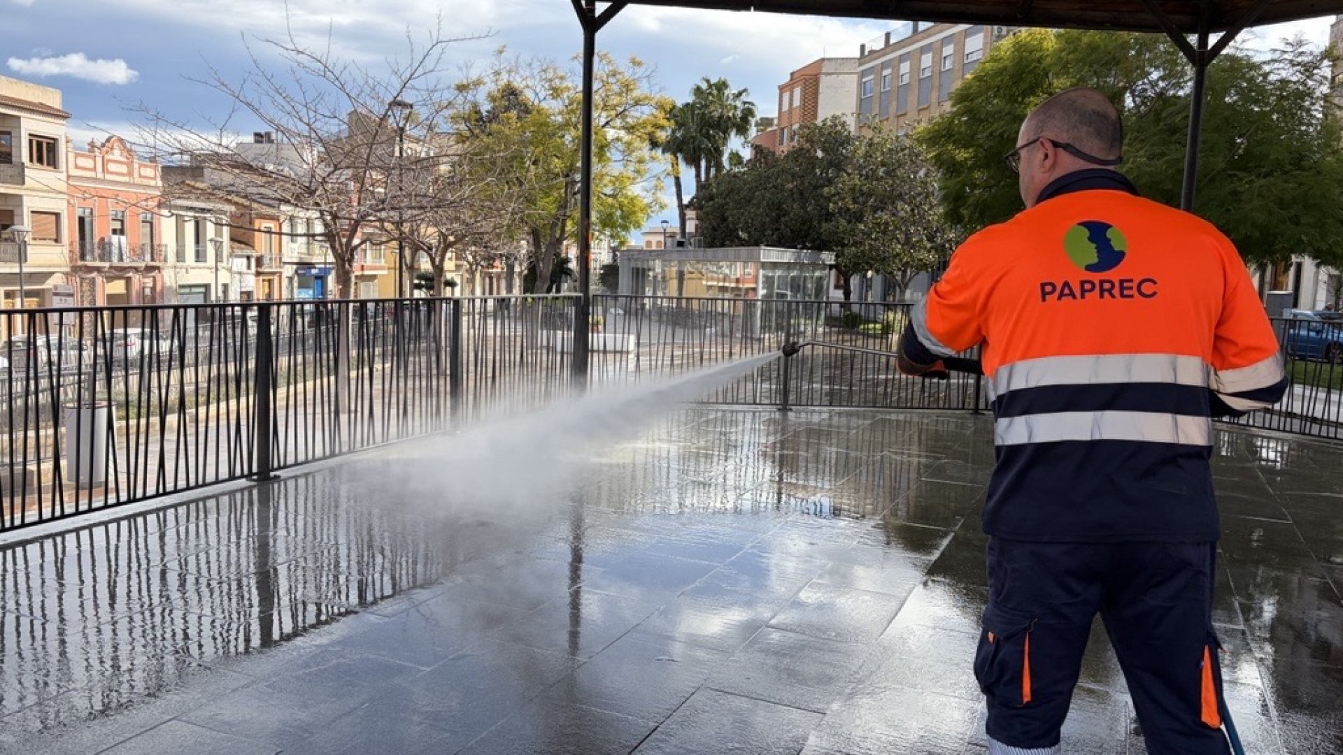 Picassent refuerza el servicio de limpieza durante las Fallas